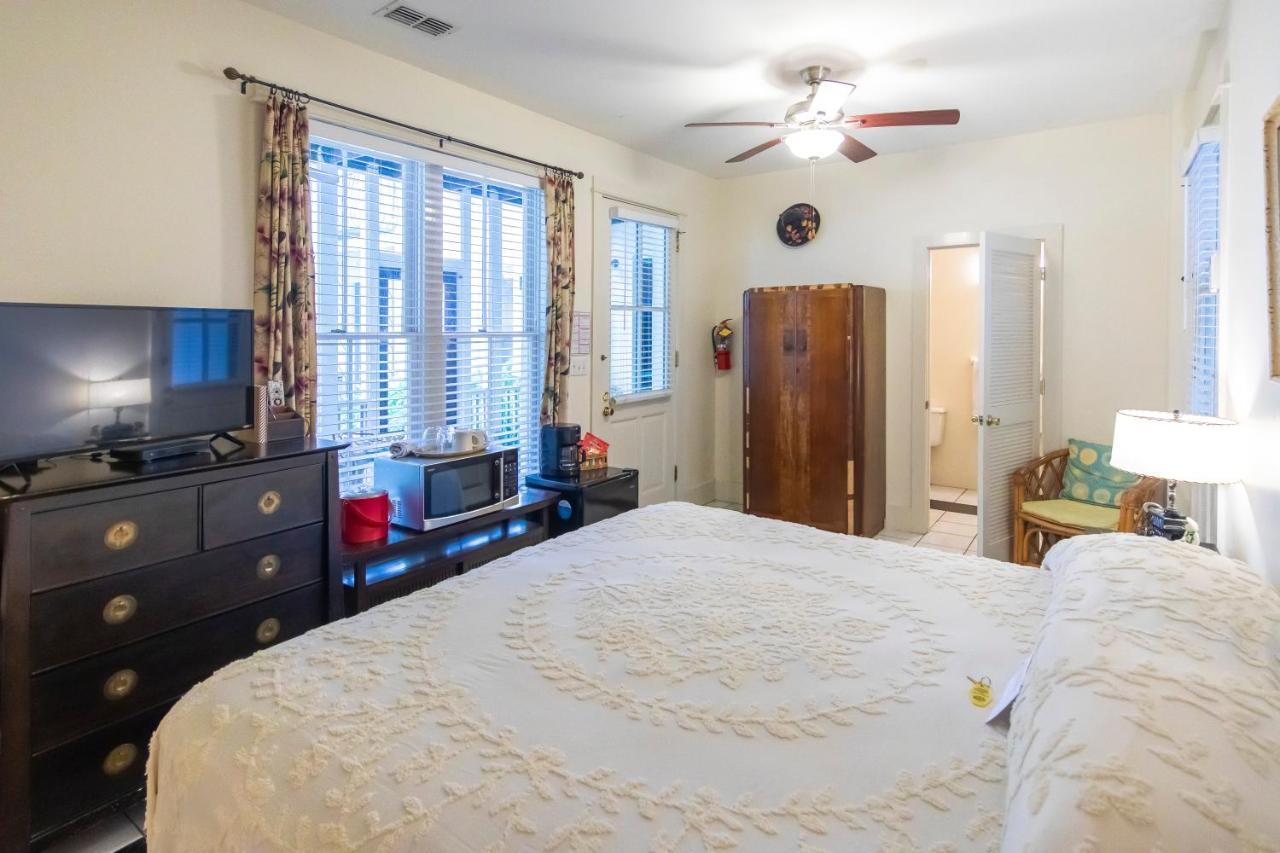 Hibiscus Coffee & Guesthouse Grayton Beach Extérieur photo