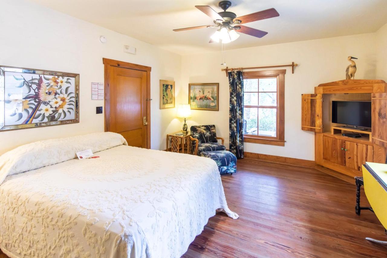 Hibiscus Coffee & Guesthouse Grayton Beach Extérieur photo